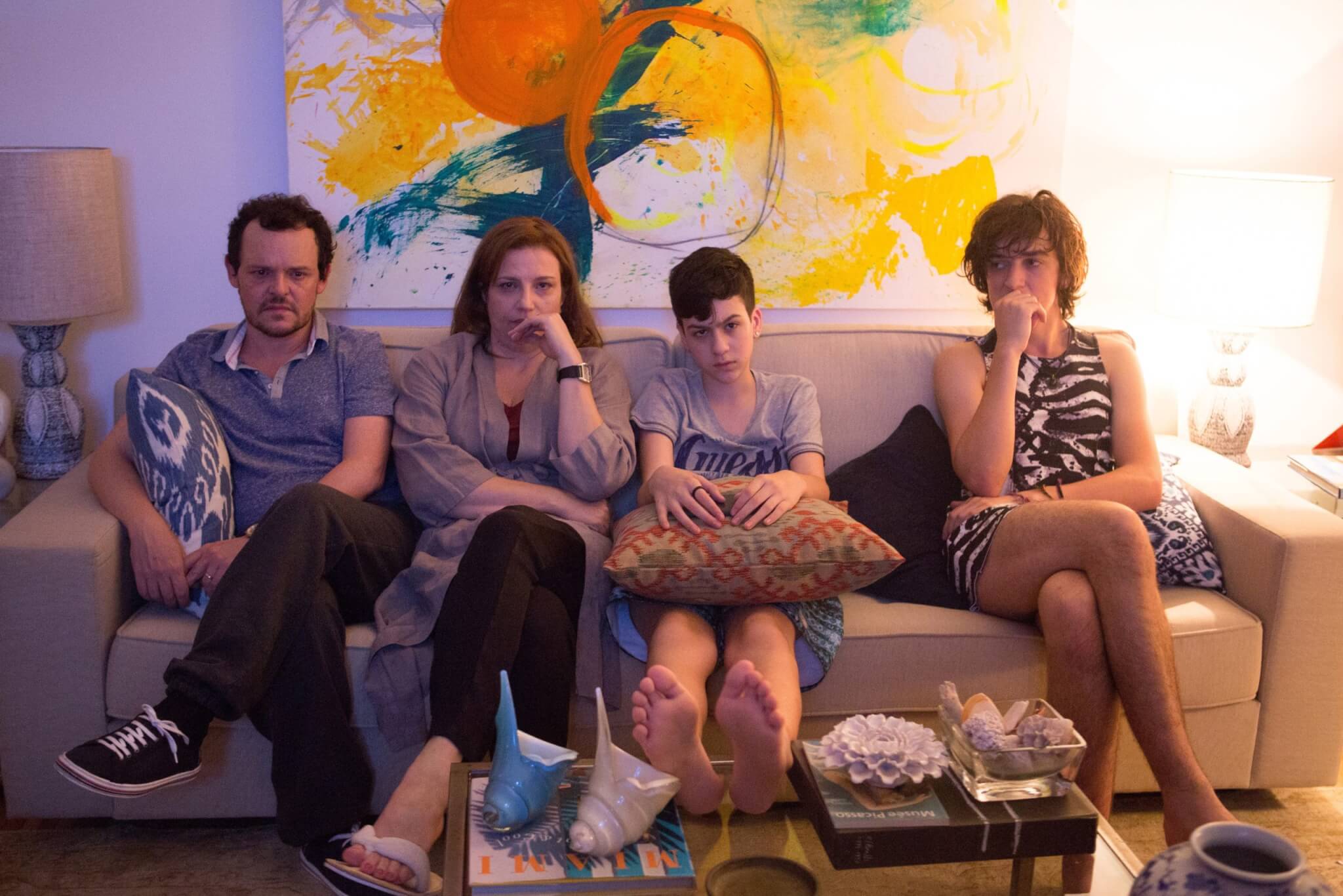 Mãe Só Há Uma (2016) - Veja Um Bom Filme